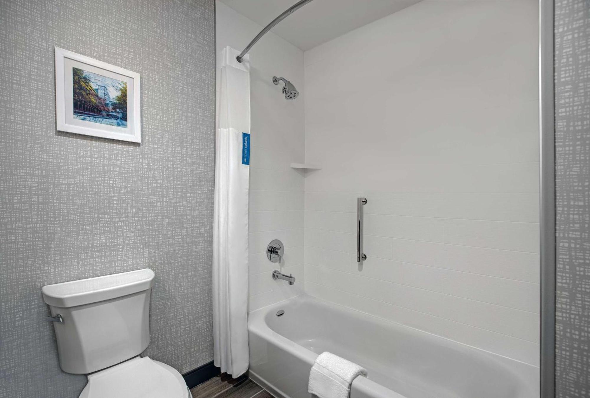 Hampton Inn & Suites Dallas - Farmers Branch Esterno foto
