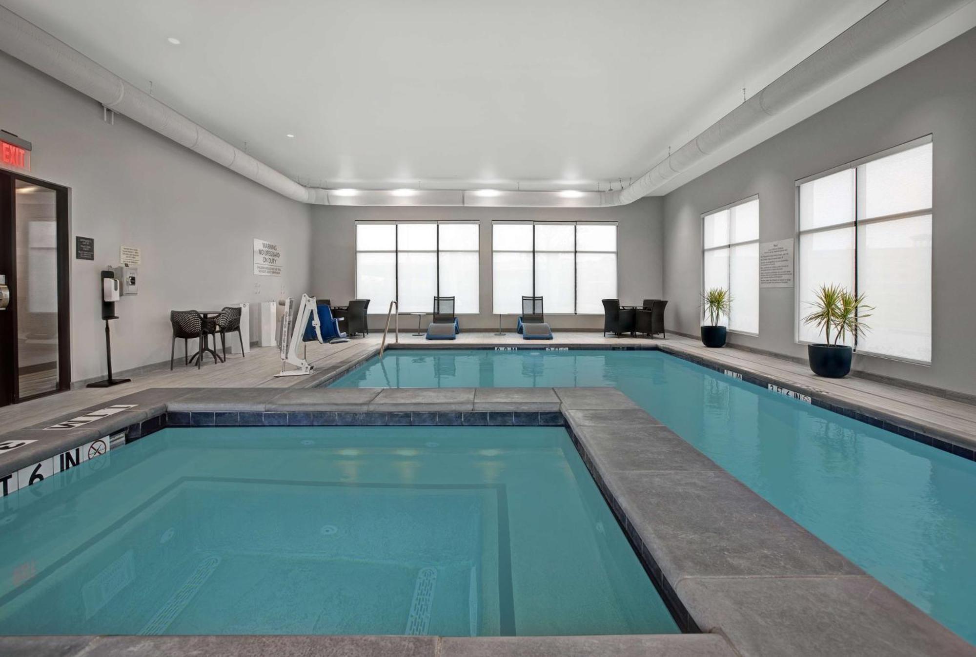 Hampton Inn & Suites Dallas - Farmers Branch Esterno foto