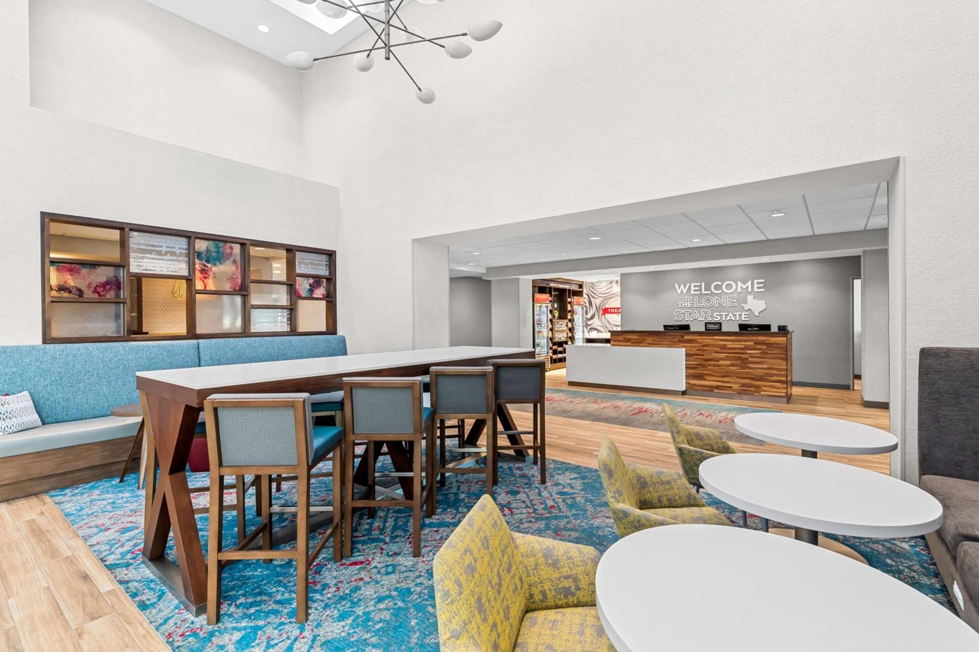 Hampton Inn & Suites Dallas - Farmers Branch Esterno foto